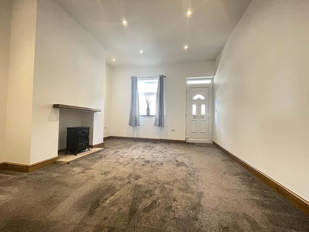 3 bedroom mid terrace house To Let in Barnoldswick - IMG_0274.jpg